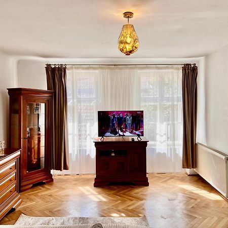 Old Town City Center Apartments บราชอฟ ภายนอก รูปภาพ