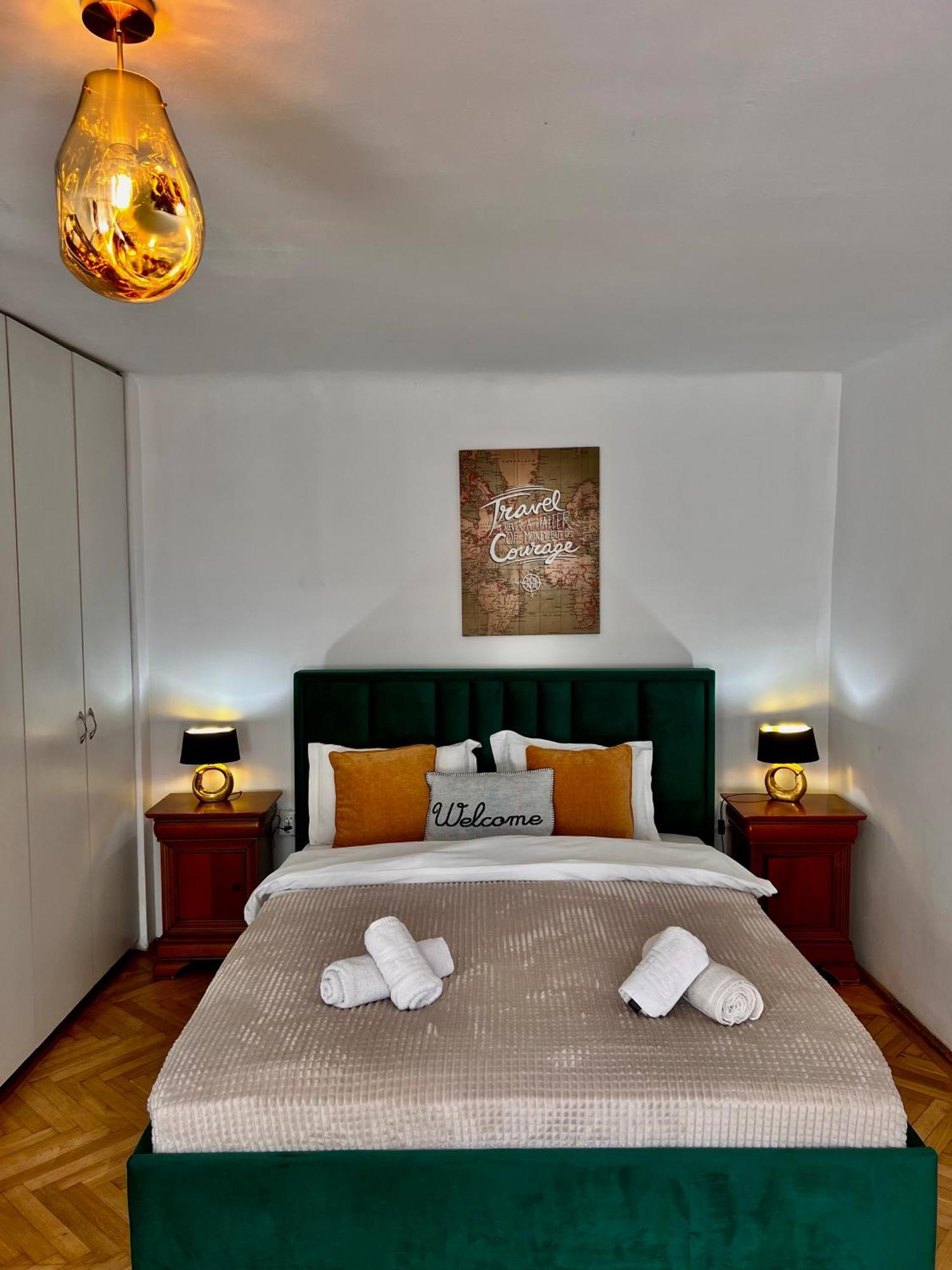 Old Town City Center Apartments บราชอฟ ภายนอก รูปภาพ