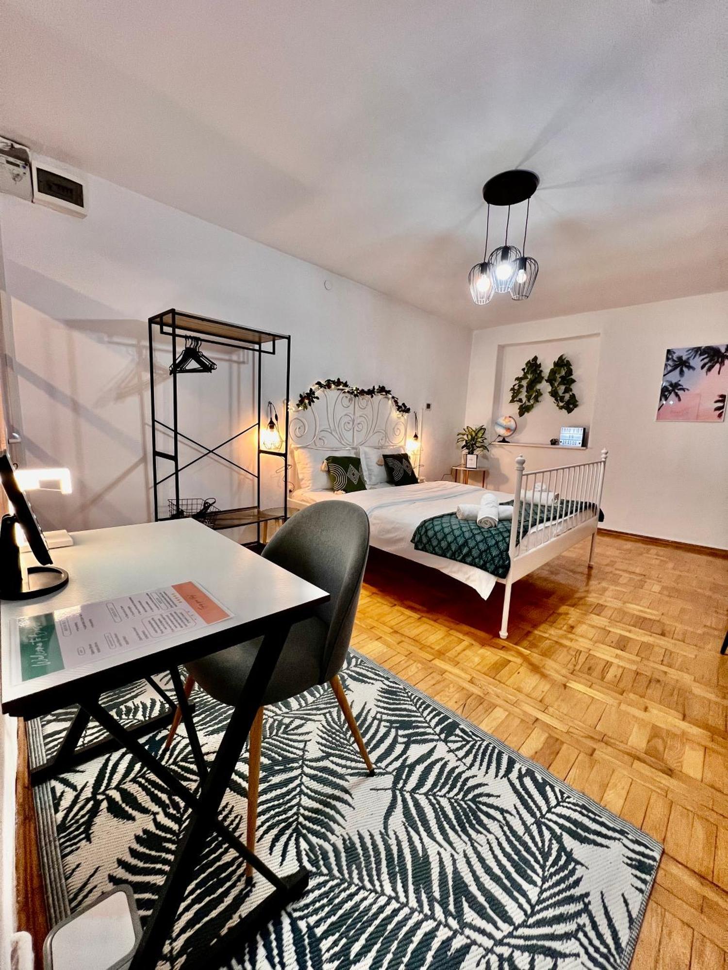Old Town City Center Apartments บราชอฟ ภายนอก รูปภาพ